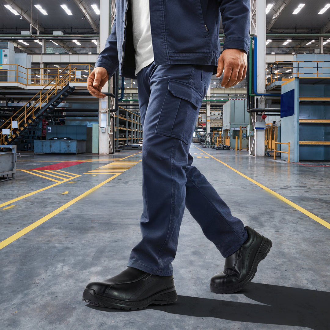 FIT 009 Safety Shoes with Composite Toe & Kevlar Insole - Black